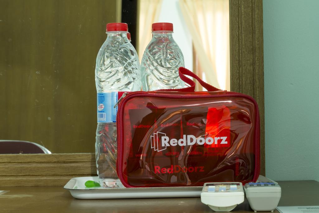 Reddoorz Near Pantai Jerman Hotell Kuta Lombok Exteriör bild