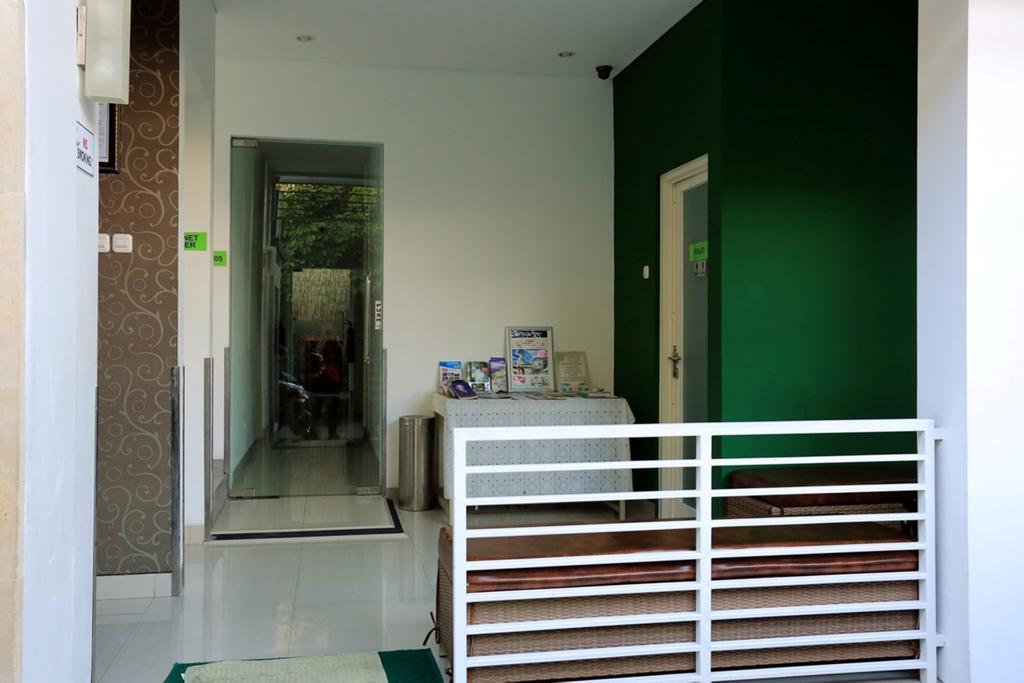 Reddoorz Near Pantai Jerman Hotell Kuta Lombok Exteriör bild